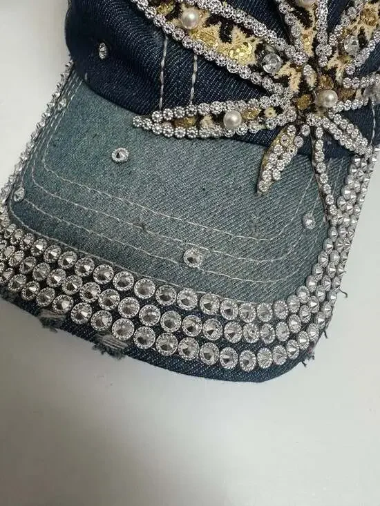 3 Hats - Picture 9 of 12